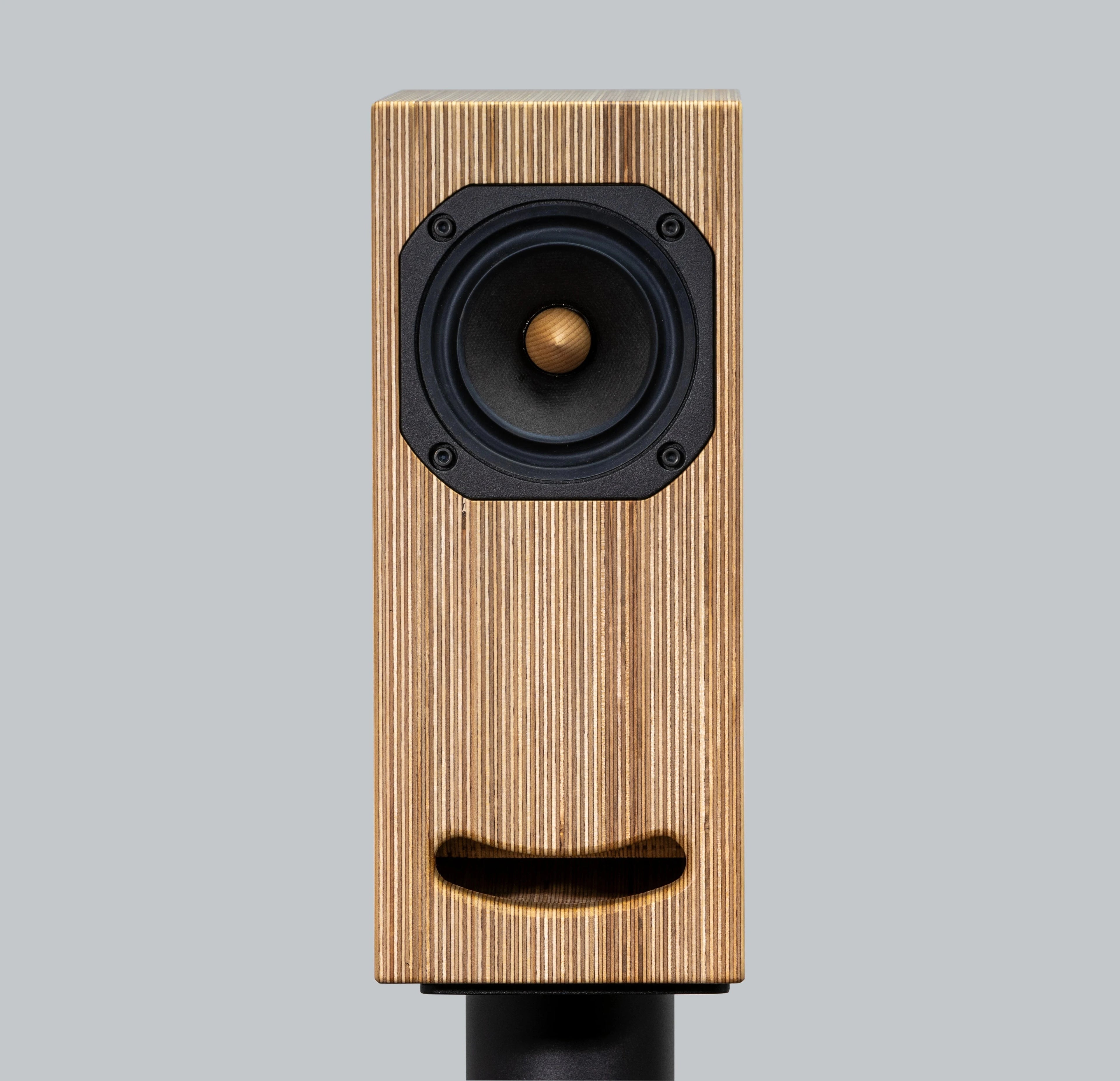 Smile loudspeaker - Closer Acoustics OGY, plywood finish on black stand