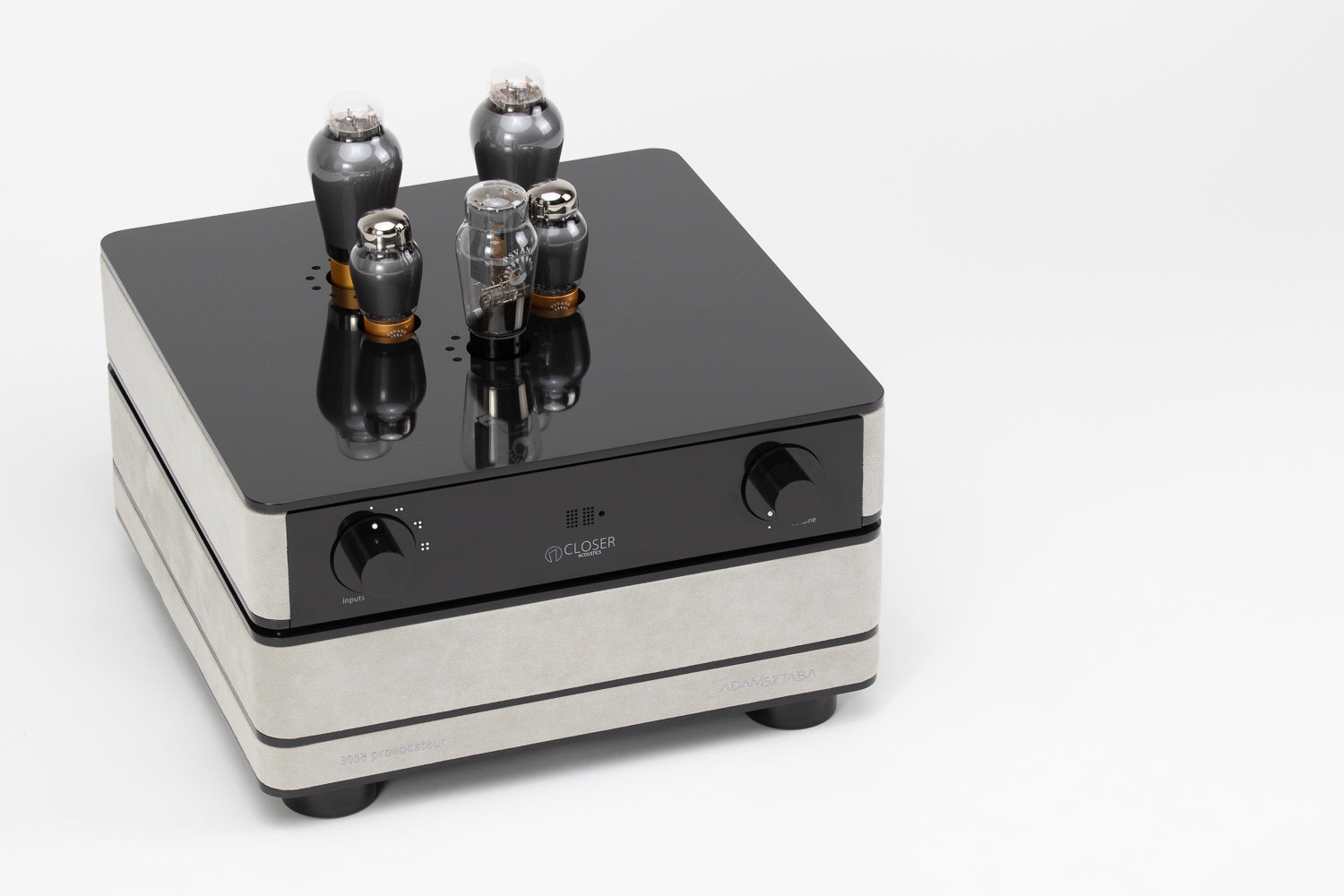 Closer Acoustics 300B Provocateur Signature amplifier – overall front view with Alcantara finish and elegant design