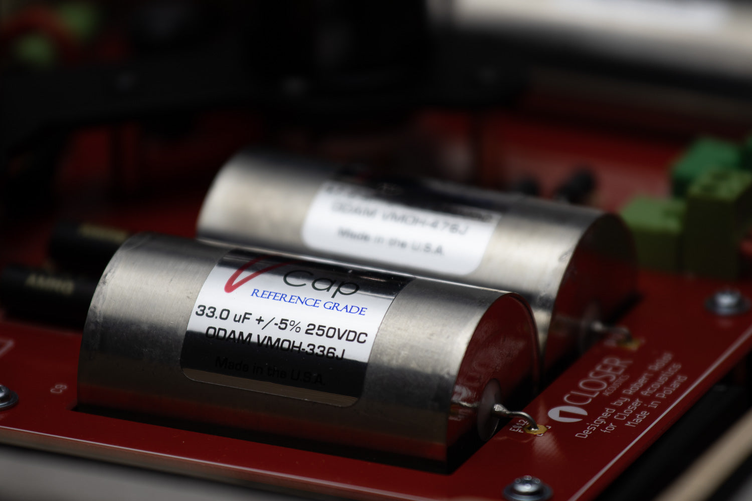 Closer Acoustics 300B Provocateur Signature amplifier – close-up of internal components and technical details