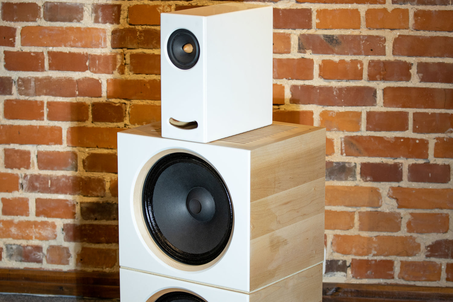 Close-up of the OGY speaker from the Closer Acoustics OGY plus 2 x BOBs set, showcasing its high-quality build and precise craftsmanship