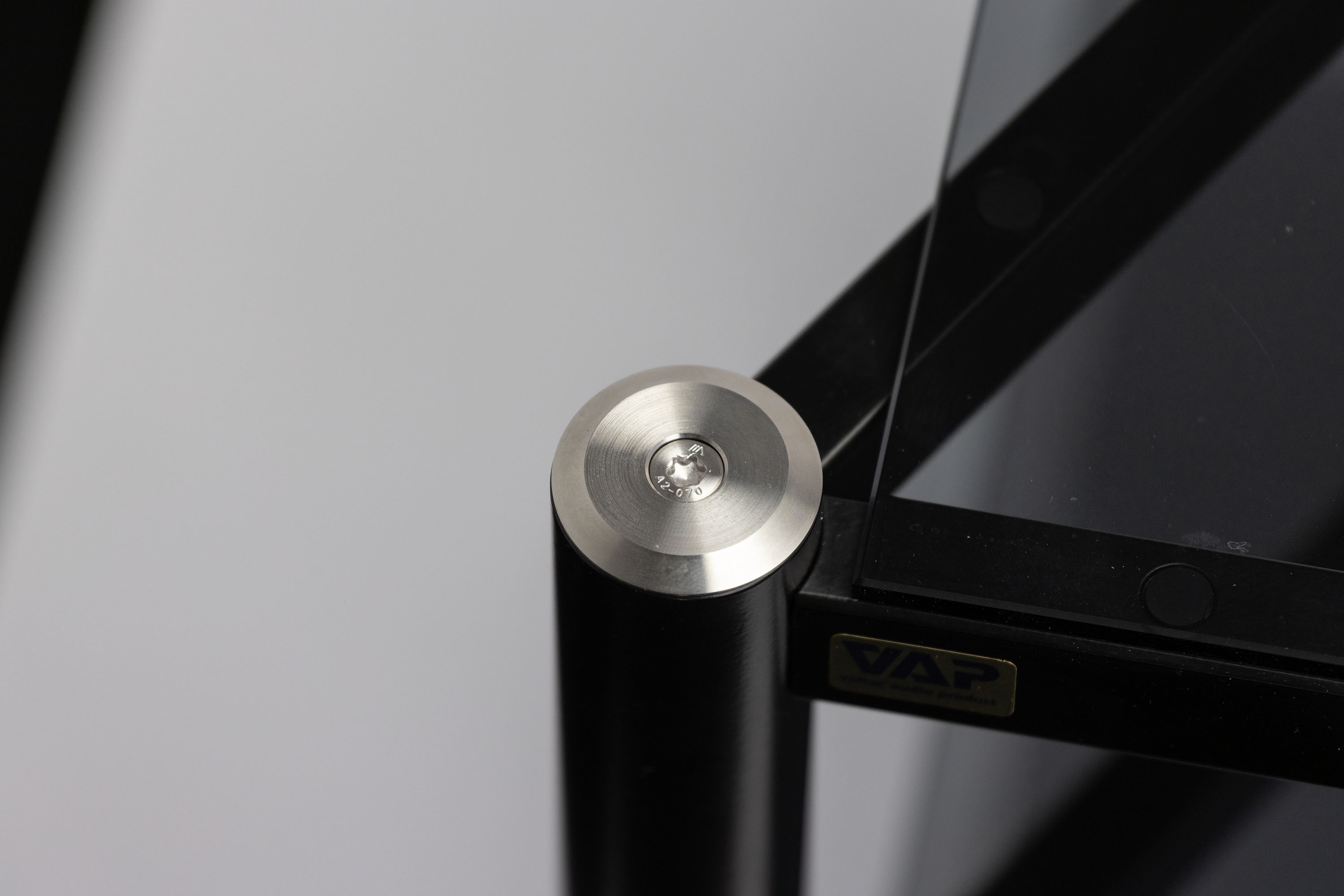 Racks AV VAP – Acier inoxydable et verre