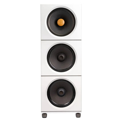 Closer Acoustics BLOCKS Speaker System featuring 2x BOB and OKHO speakers in white, designed for audiophiles seeking a sophisticated sound solution
