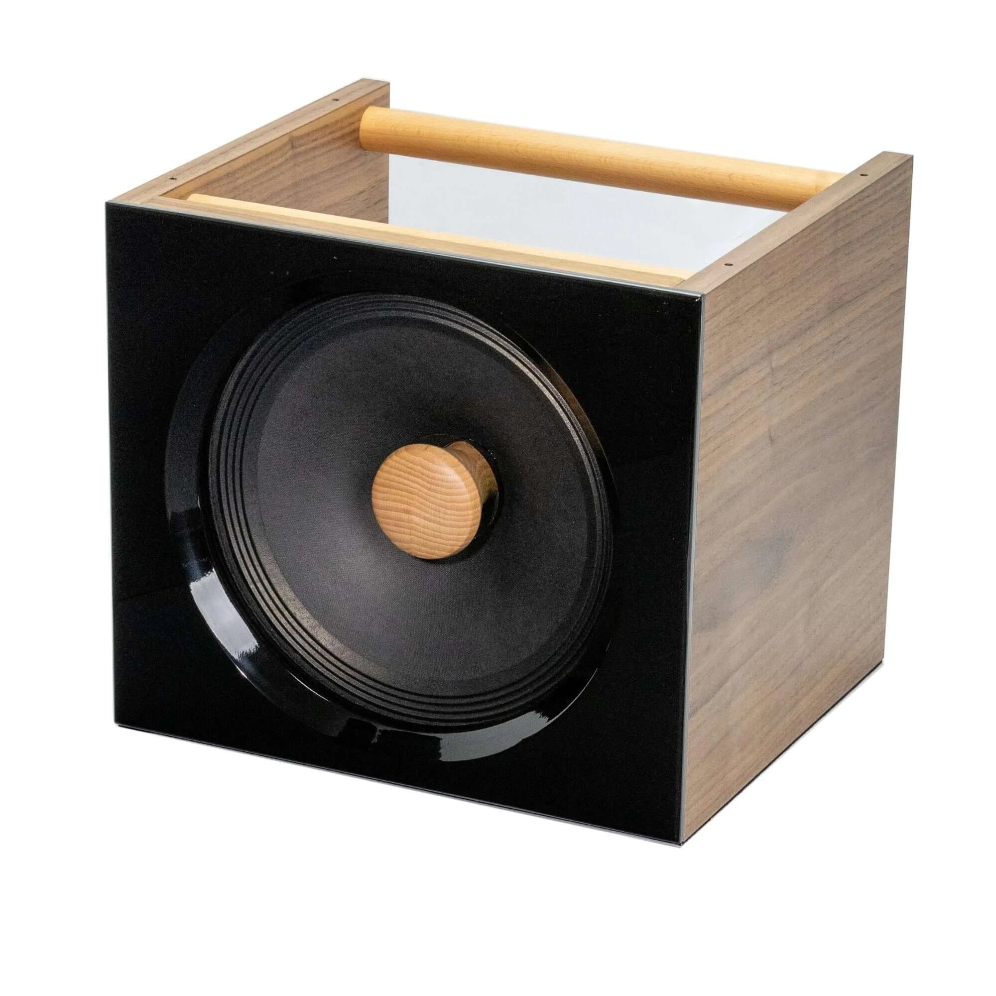 Closer Acoustics OKHO black finish, speaker front view – sleek, modern design showcasing high-quality craftsmanship and premium materials