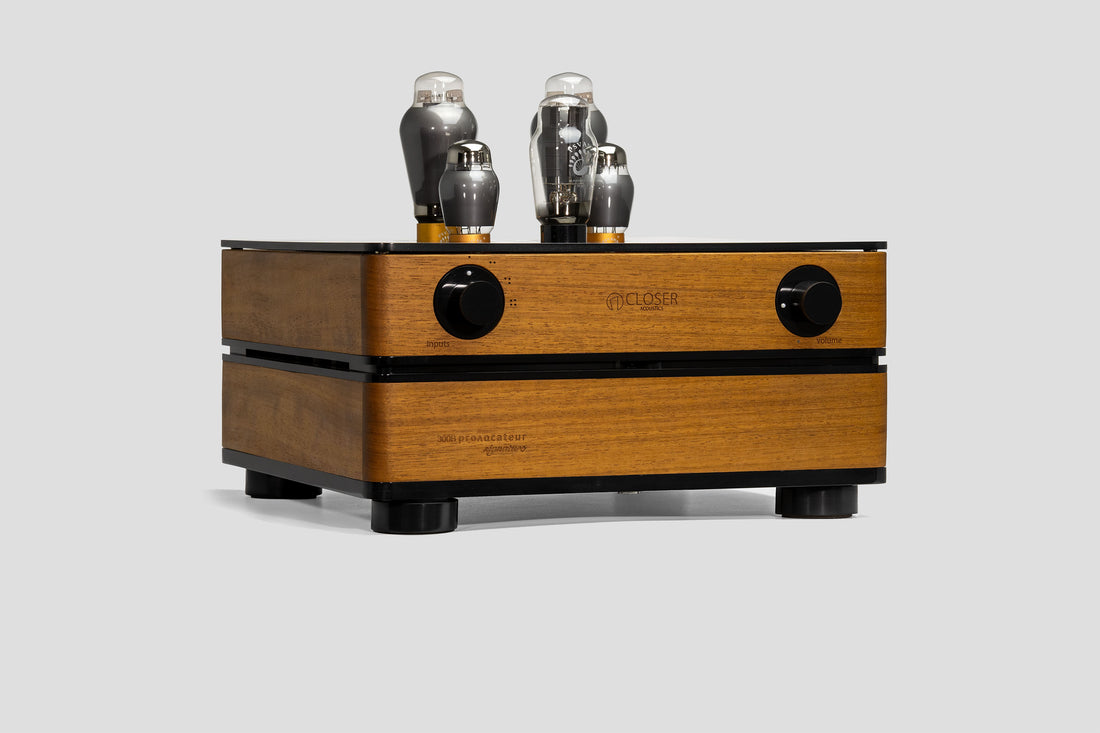 Front view of the Closer Acoustics 300B Provocateur Signature integrated amplifier in Iroko finish, showcasing its elegant design and high-quality materials.