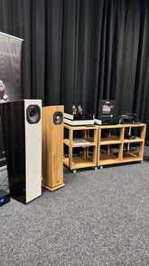 Side-by-side comparison of Forlane and Vigo loudspeakers in the same room