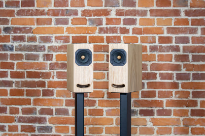 OGY Oak veneer speakers – front view as a pair