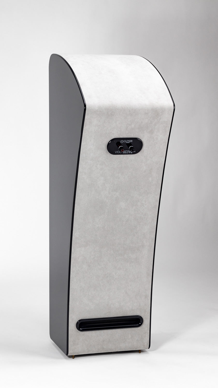 Closer Acoustics VIGO Classic loudspeakers back view, emphasizing the detailed construction and rear panel connections for optimal sound performance