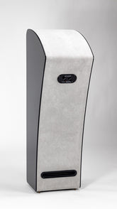 Closer Acoustics VIGO Classic loudspeakers back view, emphasizing the detailed construction and rear panel connections for optimal sound performance
